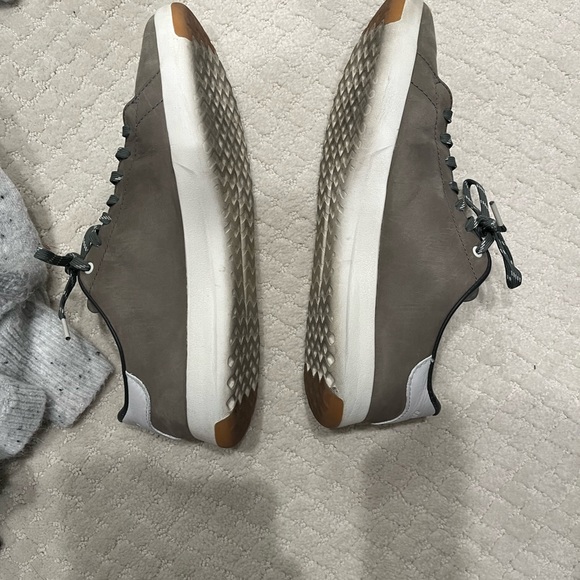 Cole Haan Grand Series leather sneakers in gray Sz10 - Picture 3 of 4